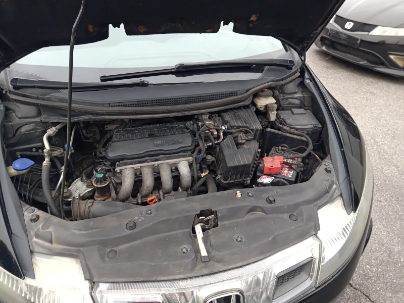 Honda Civic 1.4i-vtec/99k.s., снимка 15 - Автомобили и джипове - 49932880