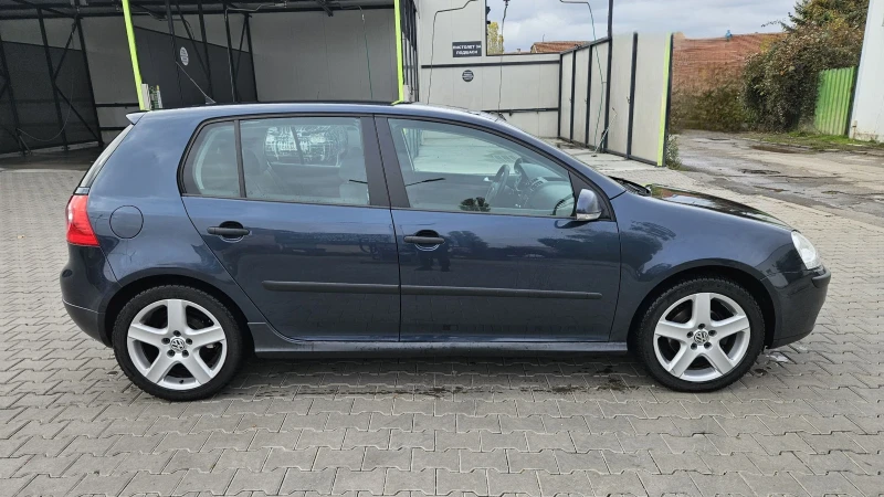 VW Golf 1.6 бензин / 102hp / Перфектен , снимка 4 - Автомобили и джипове - 51036247