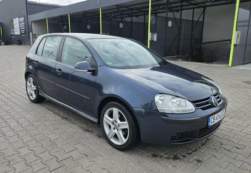 VW Golf 1.6 бензин / 102hp / Перфектен , снимка 2 - Автомобили и джипове - 51036247