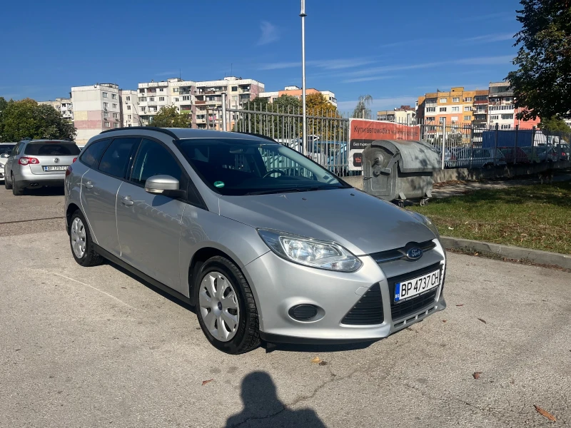 Ford Focus 1.6 benzin Обслужена, снимка 3 - Автомобили и джипове - 52077115