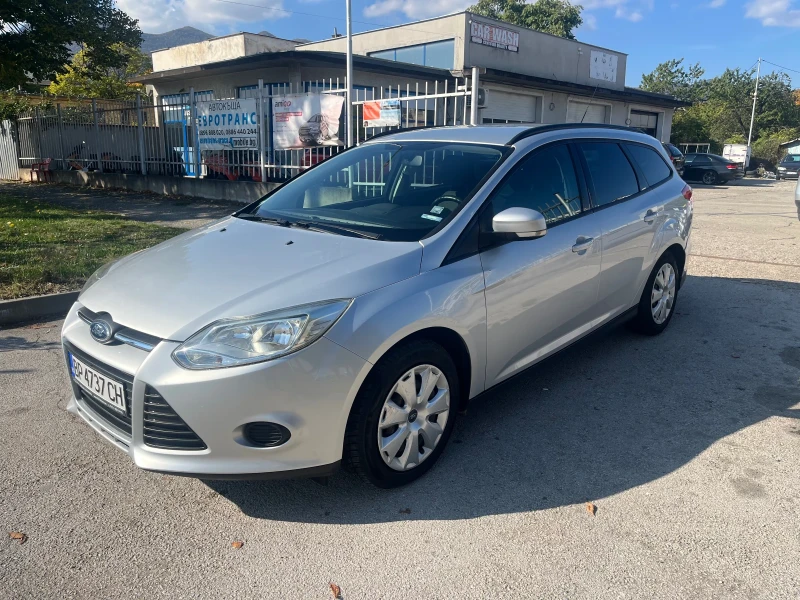 Ford Focus 1.6 benzin Обслужена, снимка 2 - Автомобили и джипове - 52077115