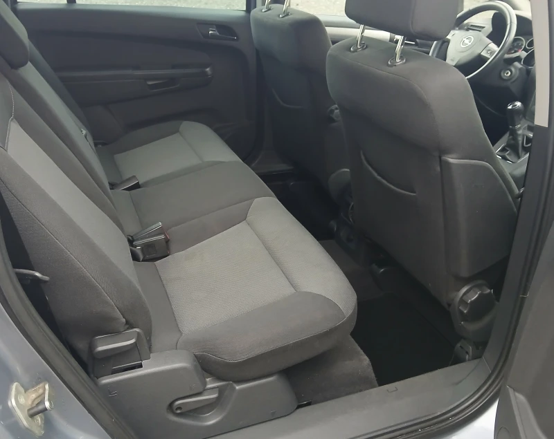 Opel Zafira 1.8i/140, снимка 9 - Автомобили и джипове - 52487385