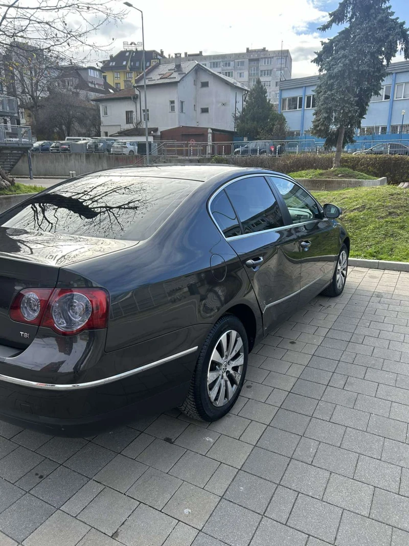 VW Passat, снимка 6 - Автомобили и джипове - 52679642