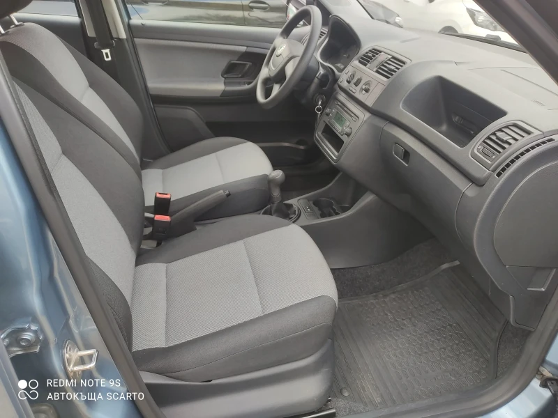 Skoda Fabia 1.2 бензин, 2011г, 70хил.км, сервизна история , снимка 10 - Автомобили и джипове - 52773508