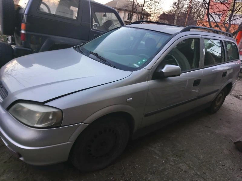 Opel Astra 1.7dti 75kc. НА ЧАСТИ! , снимка 3 - Автомобили и джипове - 47415069