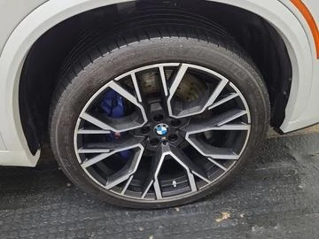 BMW X5M * Competition * CARFAX * БЕЗ ПЪРВОНАЧАЛНА ВНОСКА, снимка 8 - Автомобили и джипове - 52901227