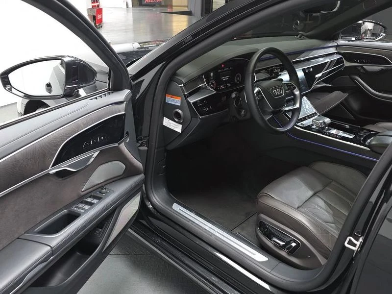 Audi A8 3.0 DMG Automatic, снимка 6 - Автомобили и джипове - 55450956