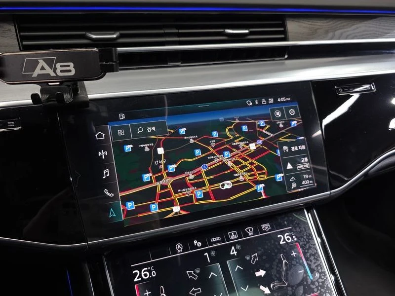 Audi A8 3.0 DMG Automatic, снимка 13 - Автомобили и джипове - 55450956