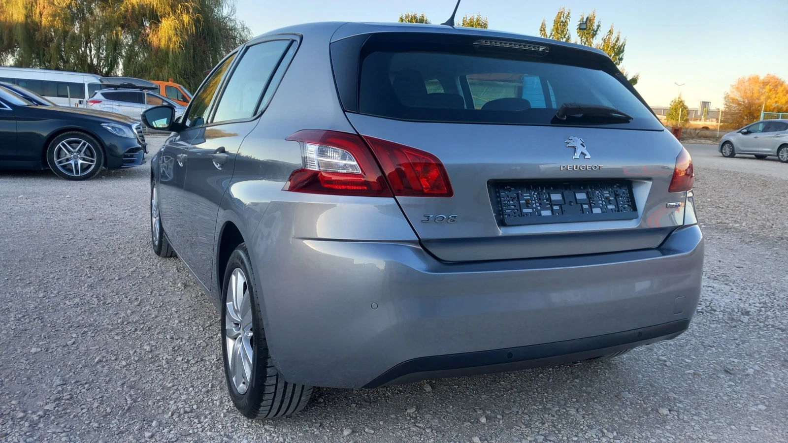 Peugeot 308 1.6HDI-SPECIAL EDITION/НАВИГАЦИЯ/EURO 6 - изображение 3