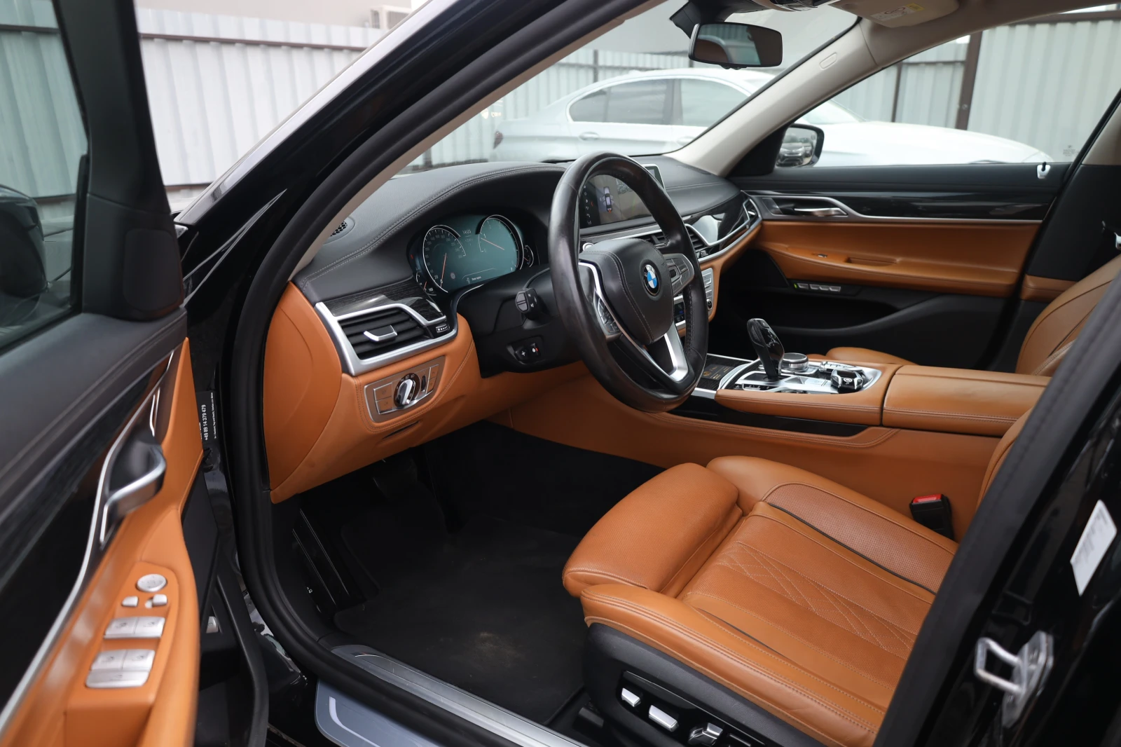 BMW 740 d xDrive #Laser #SoftClose #360 #Sitzklima #iCarbg - изображение 9