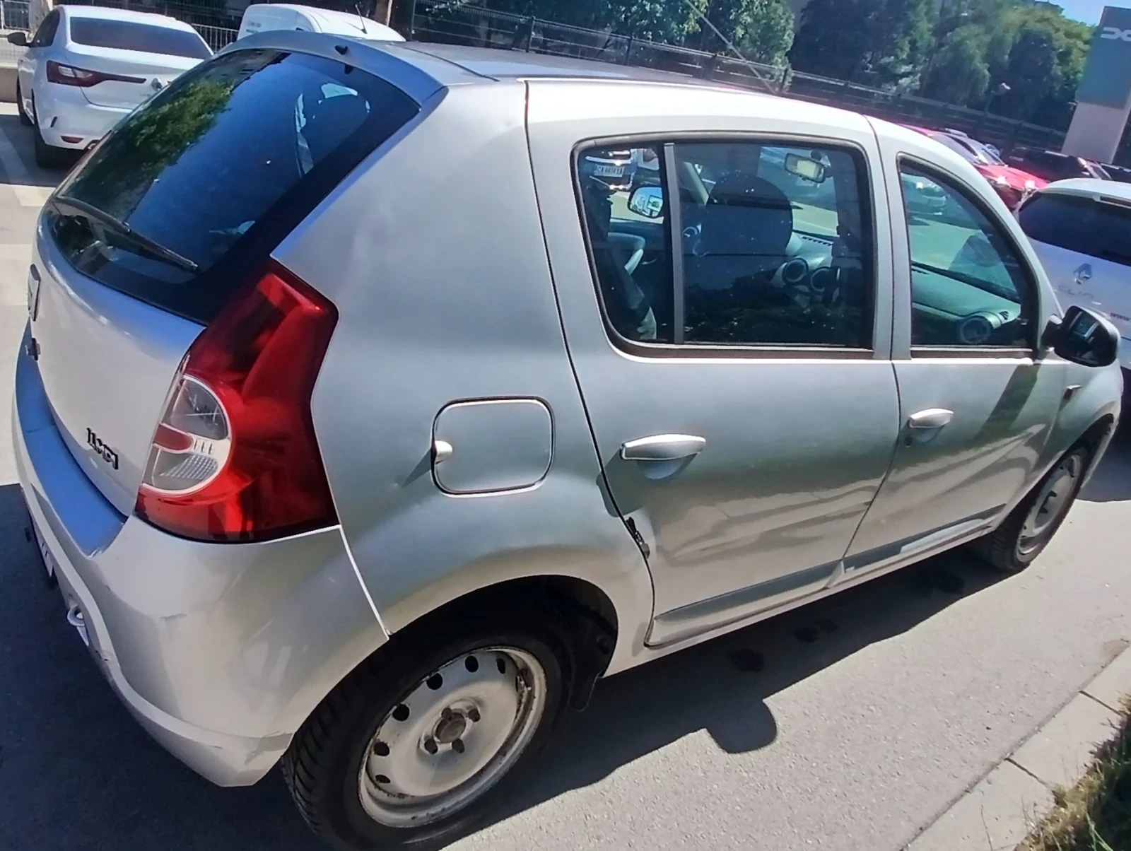 Dacia Sandero  - изображение 4