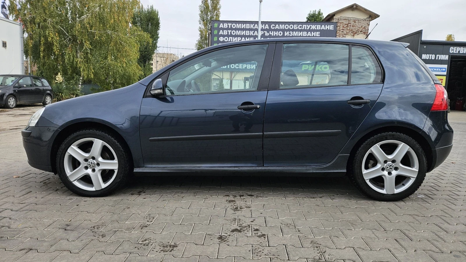 VW Golf 1.6 бензин / 102hp / Перфектен  - изображение 5