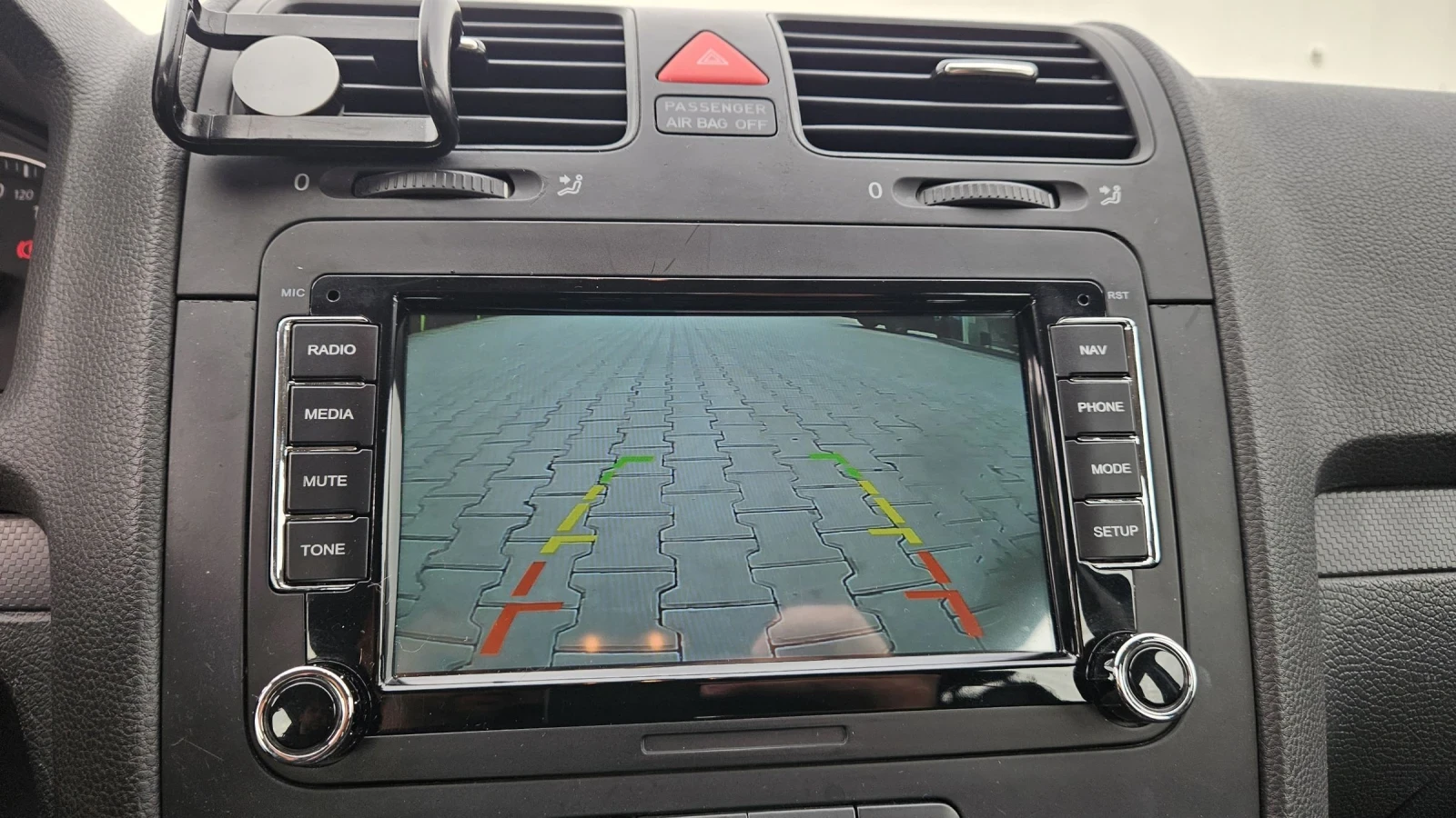 VW Golf 1.6 бензин / 102hp / Перфектен  - изображение 10