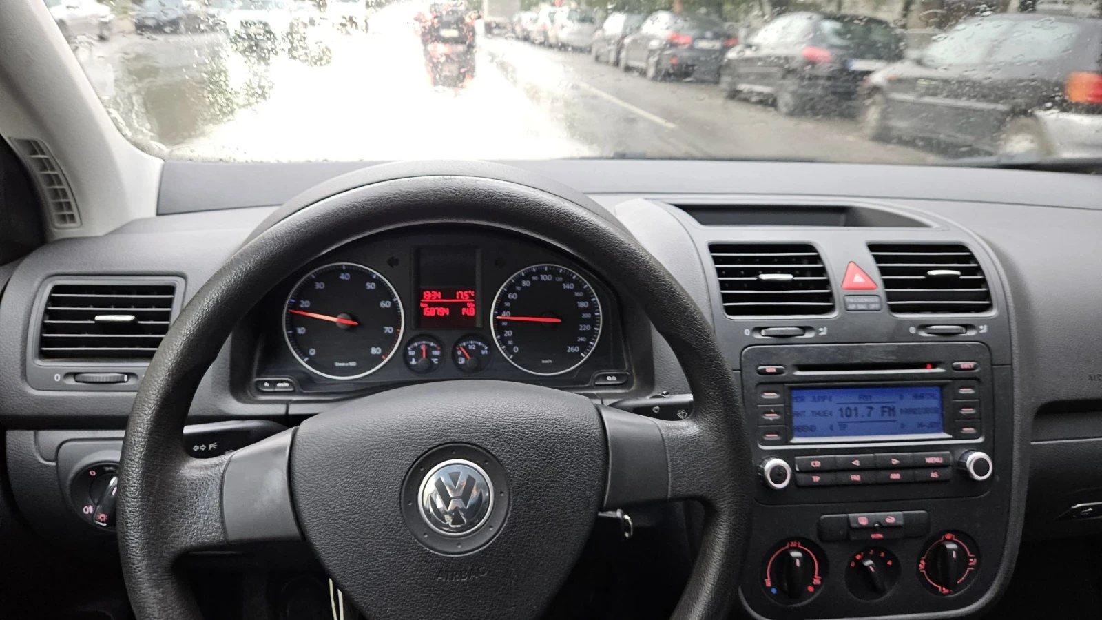 VW Golf 1.6 benzin / 102hp  - изображение 9