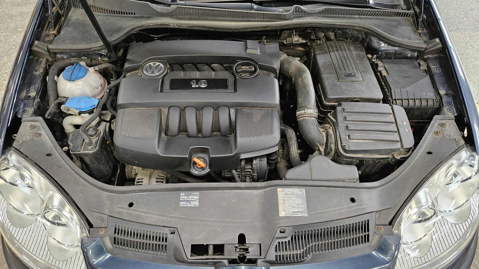 VW Golf 1.6 benzin / 102hp  - изображение 7