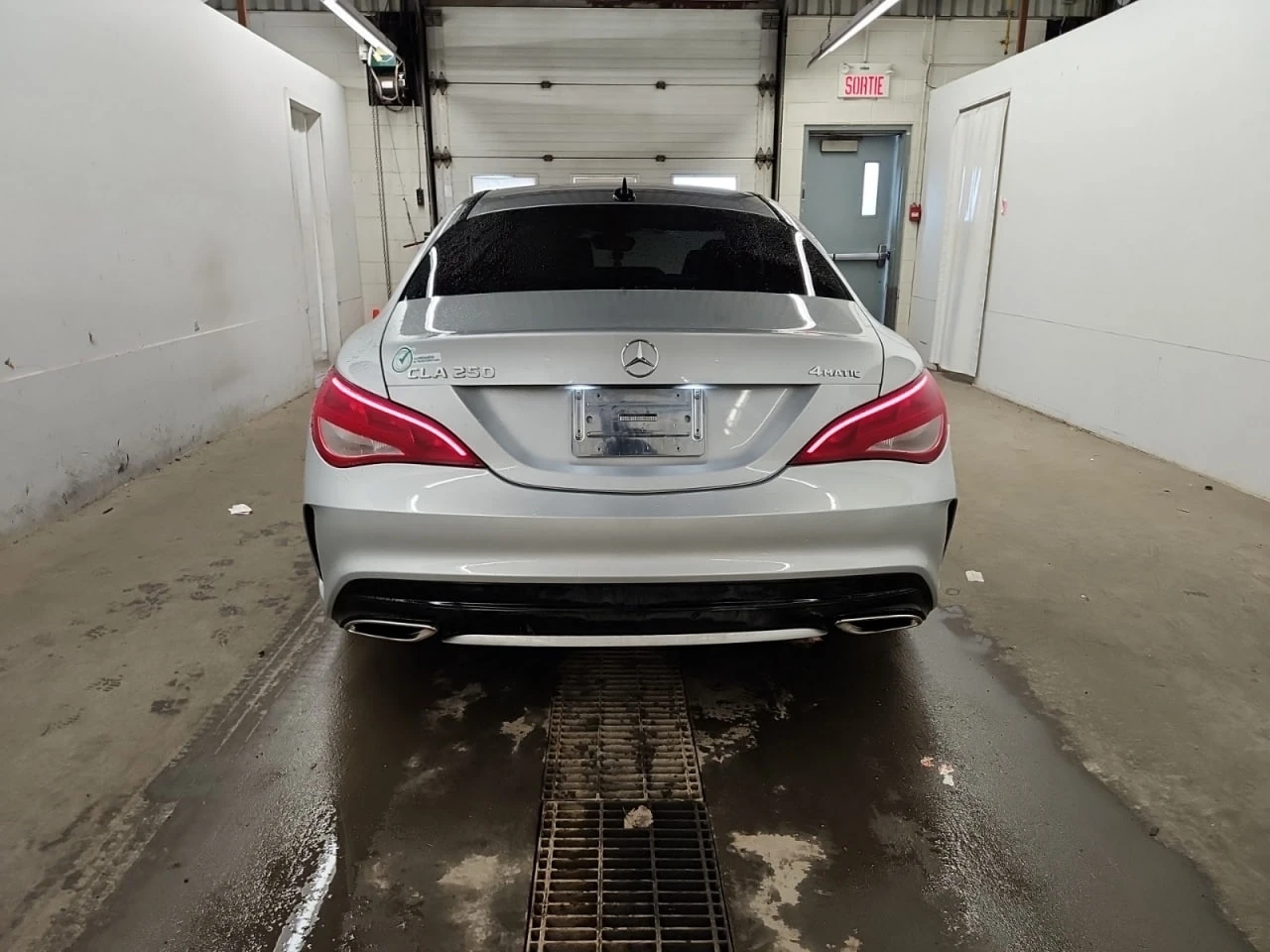 Mercedes-Benz CLA 250 AWD * CARFAX * АвтоКредит * Цена до България*  - изображение 5