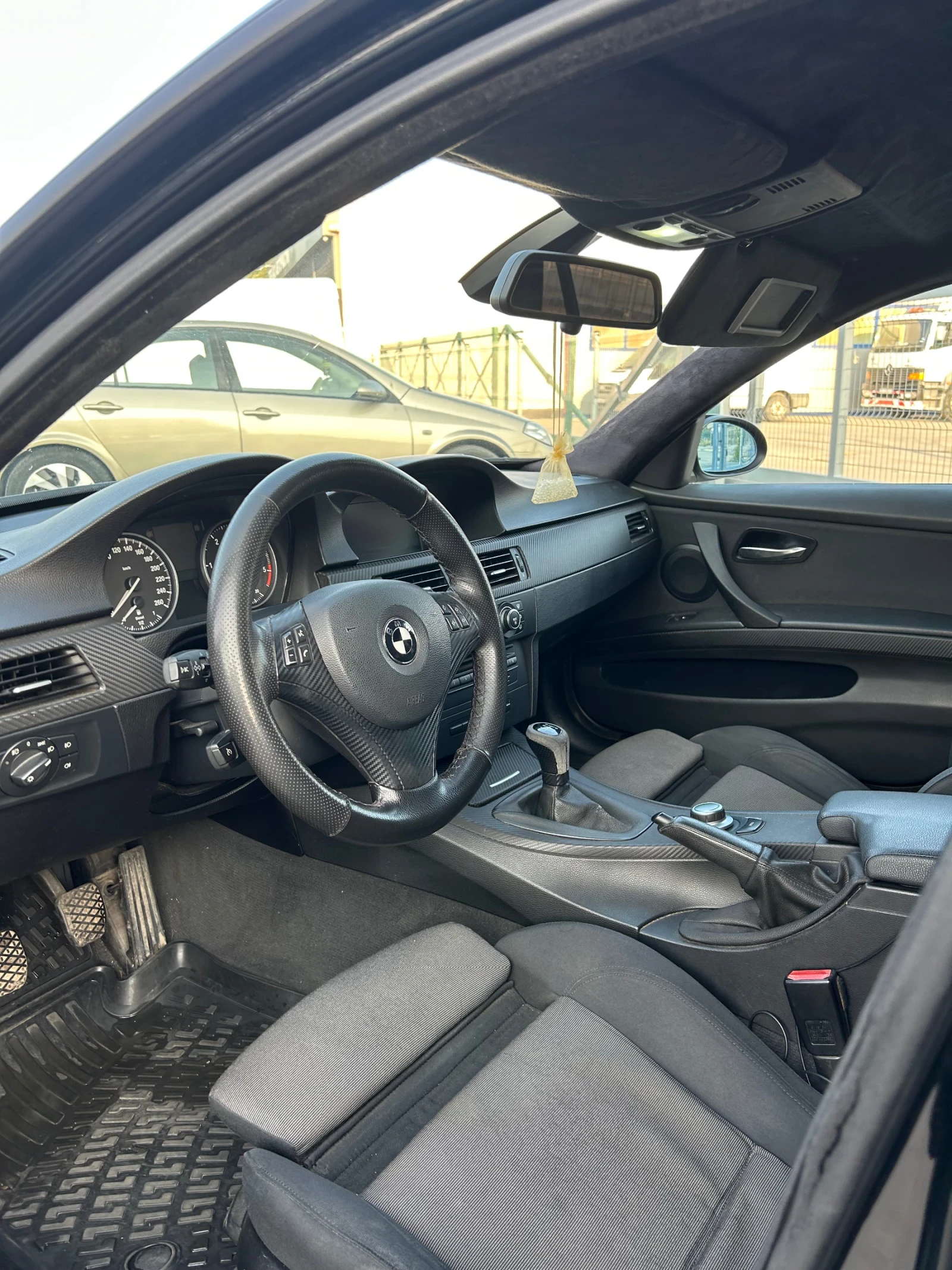 BMW 320  - изображение 9