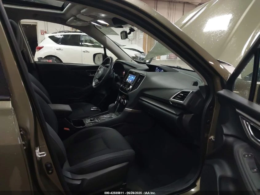 Subaru Forester 2022 SUBARU FORESTER PREMIUM - изображение 10