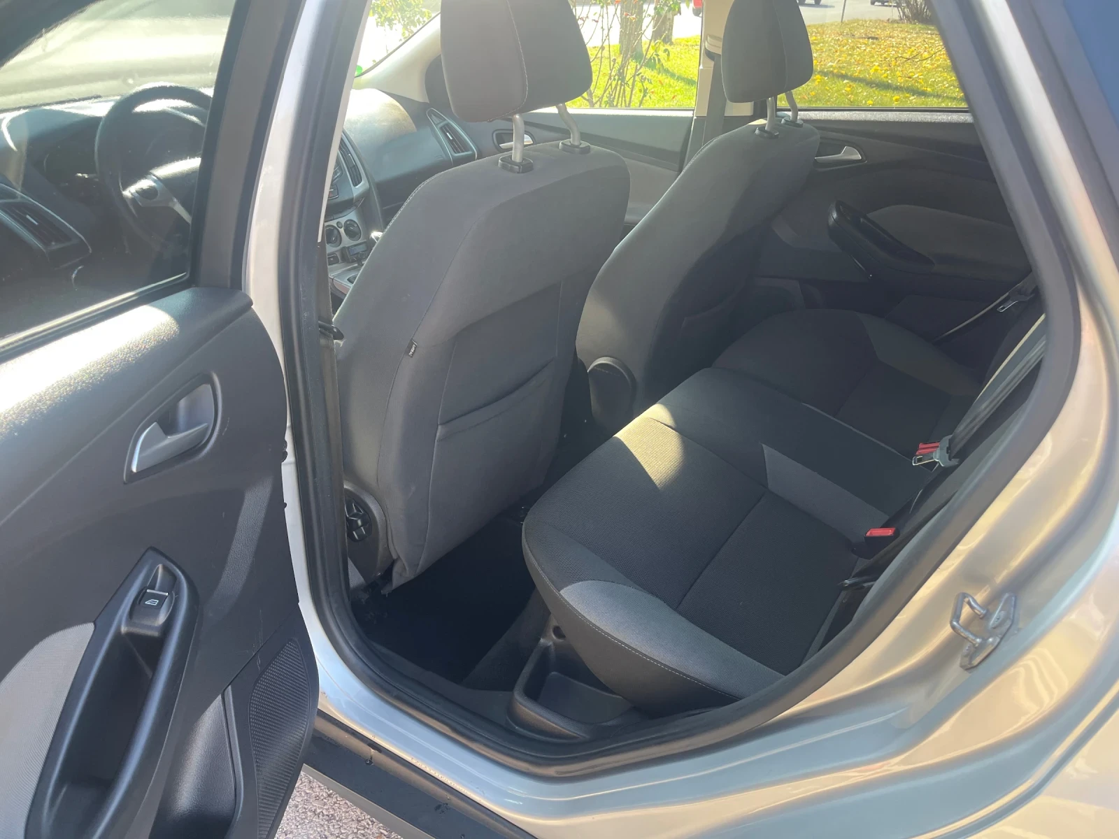Ford Focus 1.6 benzin Обслужена | Mobile.bg — изображение 15