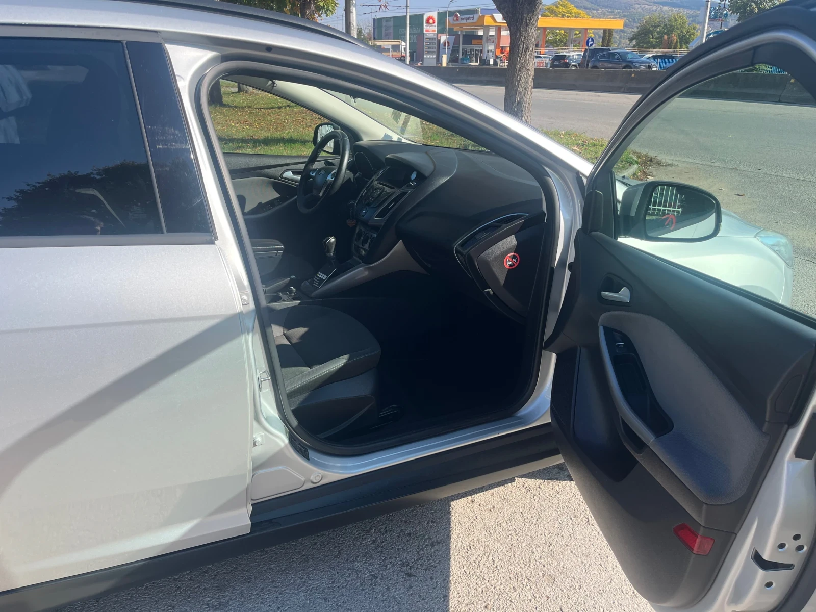Ford Focus 1.6 benzin Обслужена | Mobile.bg — изображение 7