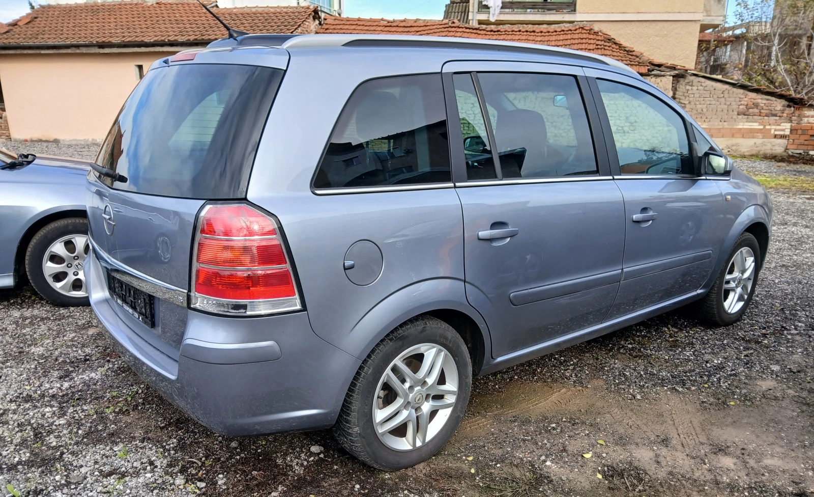 Opel Zafira 1.8i/140 - изображение 5