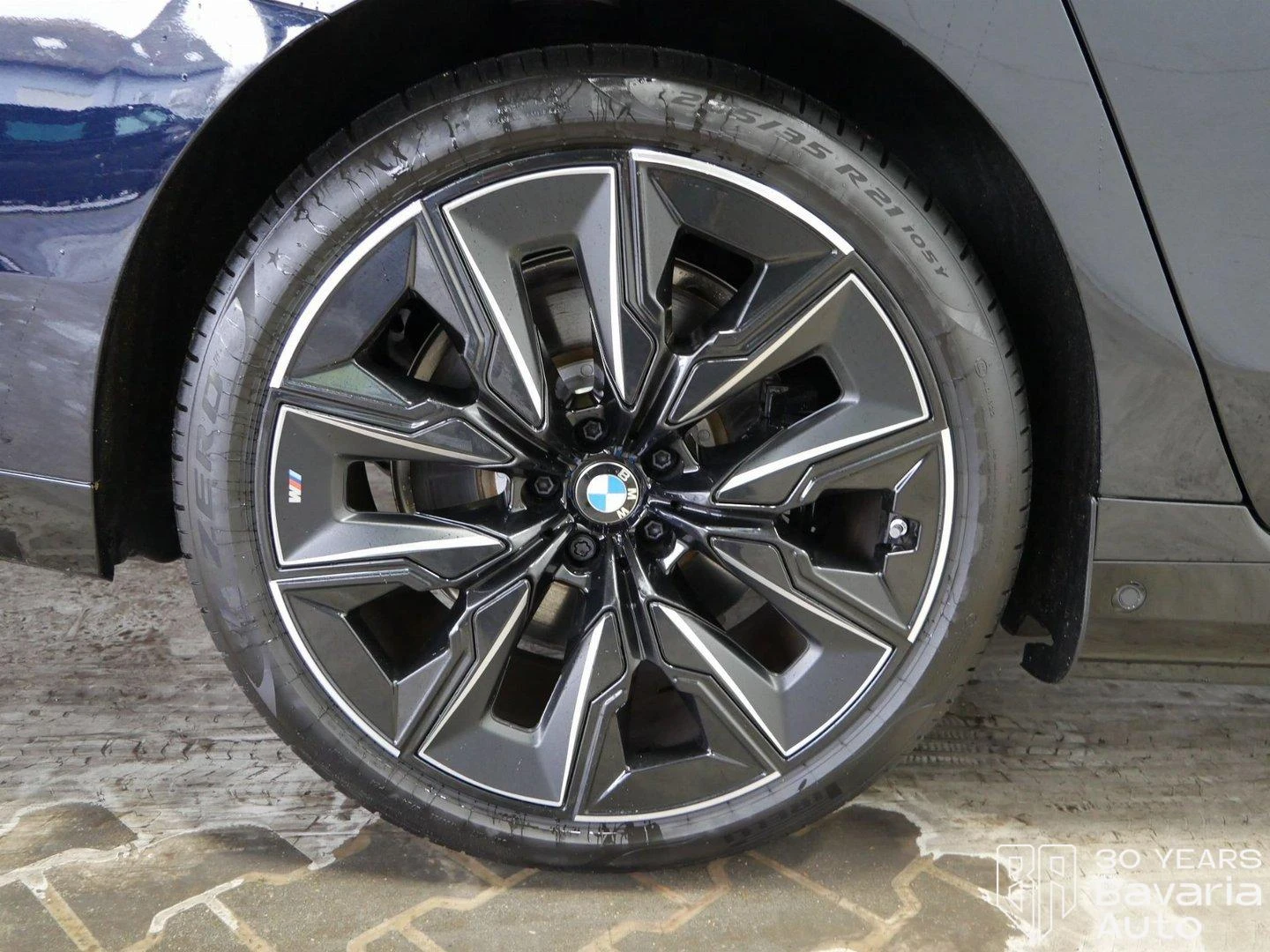 BMW i7 M70 xDrive | Mobile.bg   17