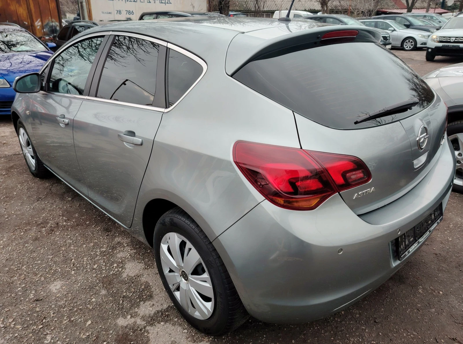 Opel Astra 1.7CDT-i/Подгряване/COSMO/ - изображение 8