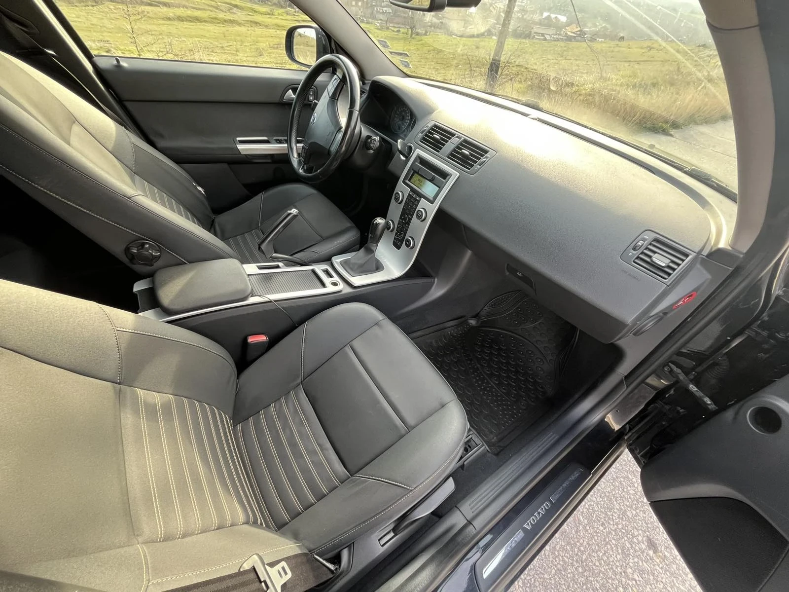 Volvo V50  - изображение 10