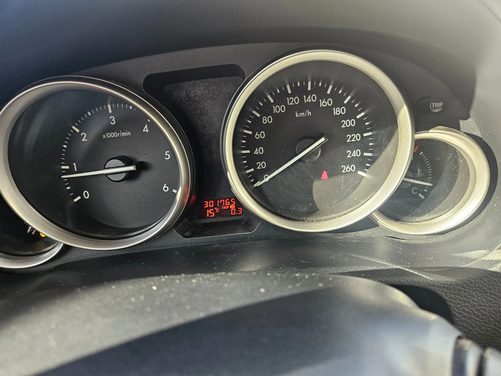 Mazda 6 2.2 CD, снимка 17 - Автомобили и джипове - 54154630