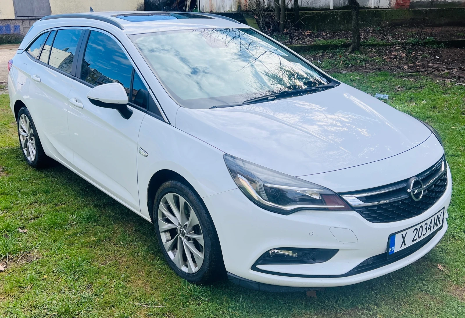 Opel Astra 1.6 С ПАНОРАМА FULL ЕКСТРИ SPORT EDITION K , снимка 2 - Автомобили и джипове - 54158792