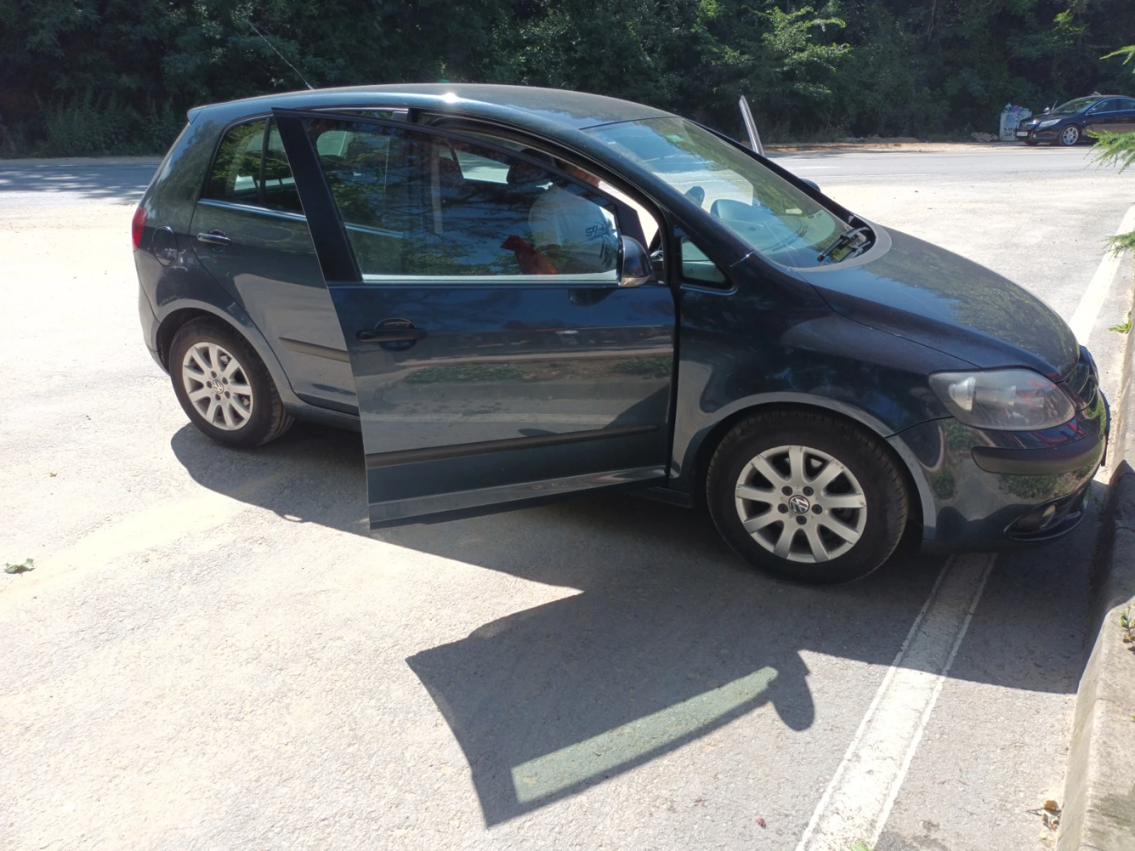 VW Golf Plus, снимка 4 - Автомобили и джипове - 54247348