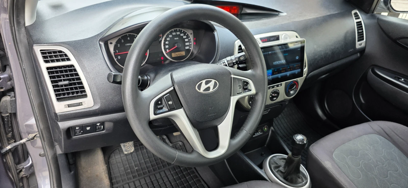 Hyundai I20, снимка 16 - Автомобили и джипове - 54596854