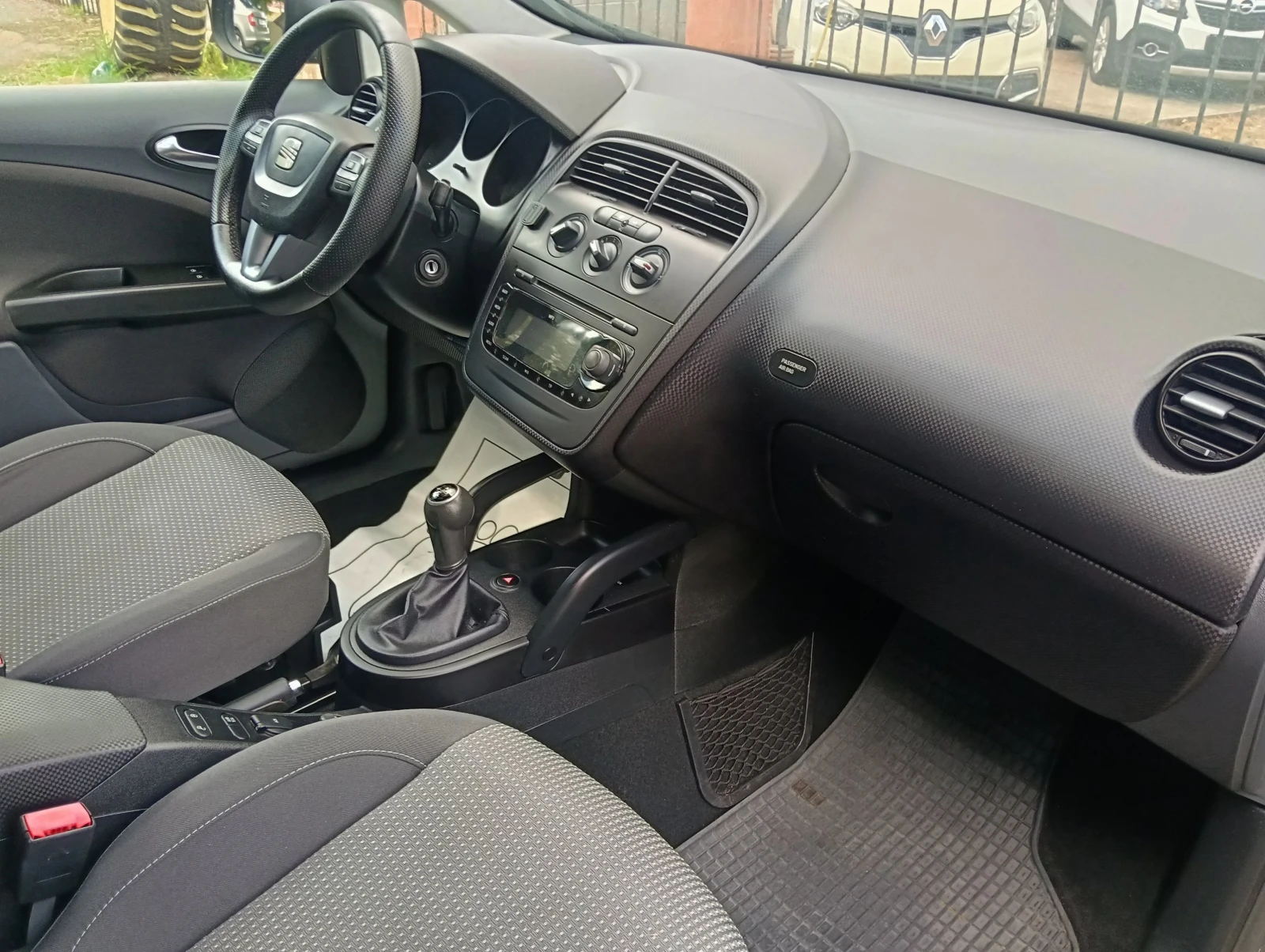 Seat Altea 1.4i 86ps., снимка 11 - Автомобили и джипове - 55234646
