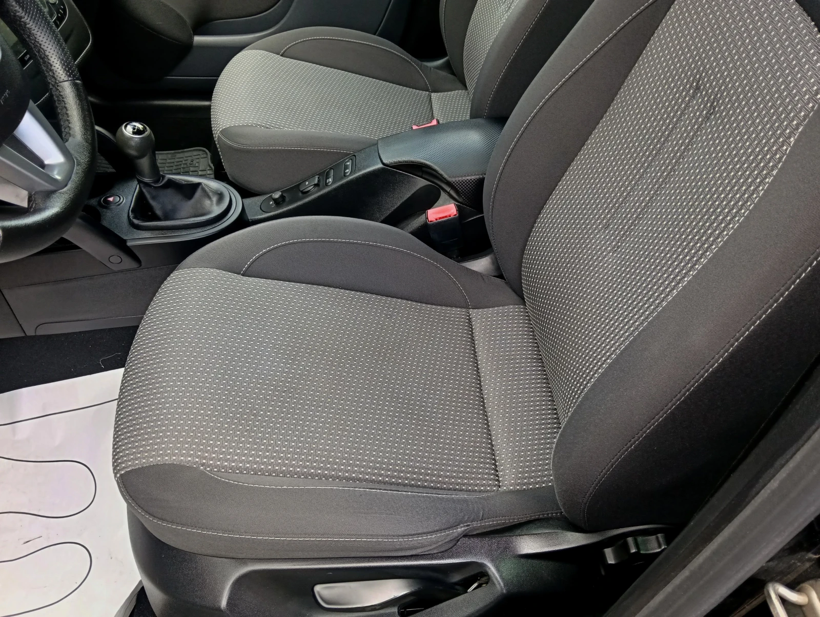Seat Altea 1.4i 86ps., снимка 9 - Автомобили и джипове - 55234646