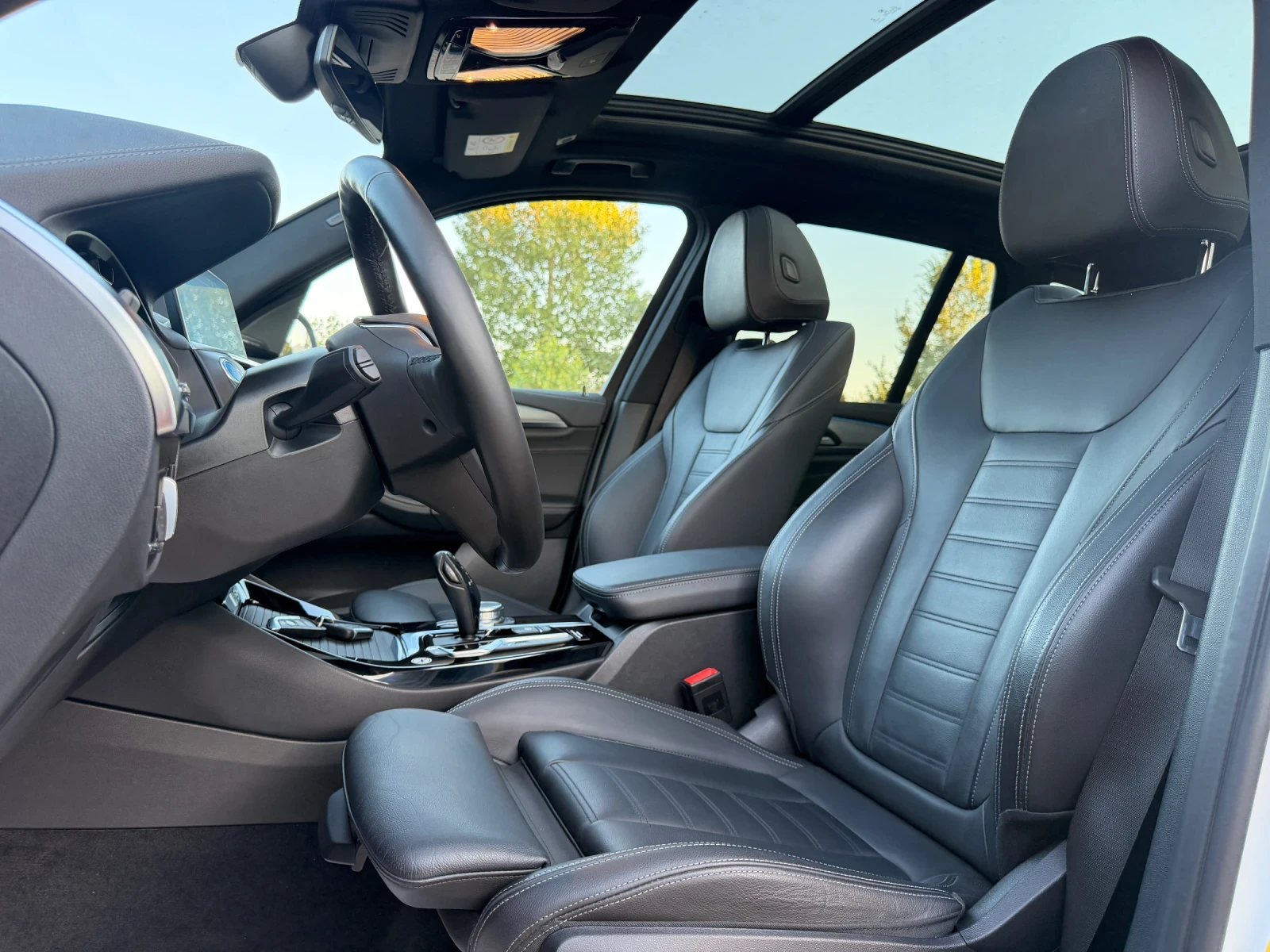 BMW iX3 IMPRESSIVE-FULL-УНИКАЛНА-КАТО НОВА-128Х.КМ-ОТЛИЧНА, снимка 11 - Автомобили и джипове - 55499421