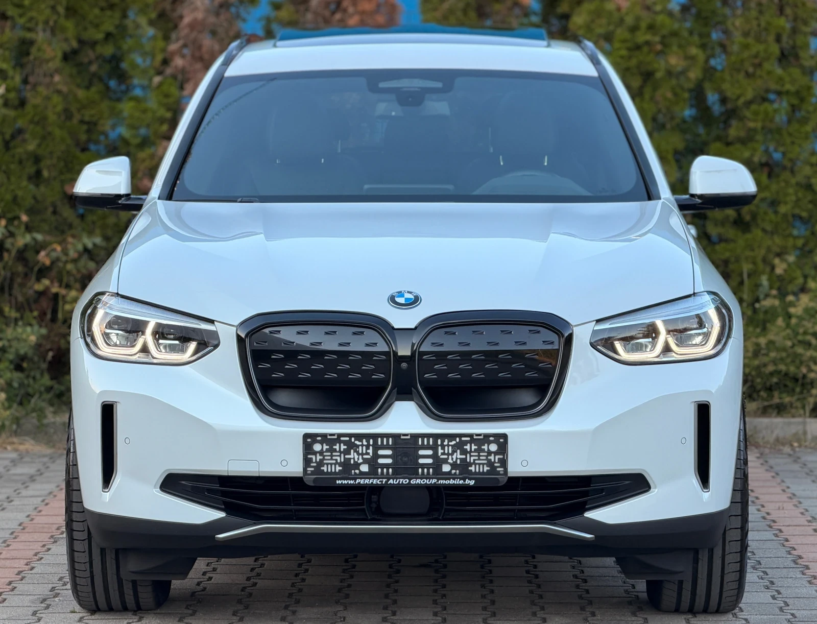 BMW iX3 IMPRESSIVE-FULL-УНИКАЛНА-КАТО НОВА-128Х.КМ-ОТЛИЧНА, снимка 7 - Автомобили и джипове - 55499421