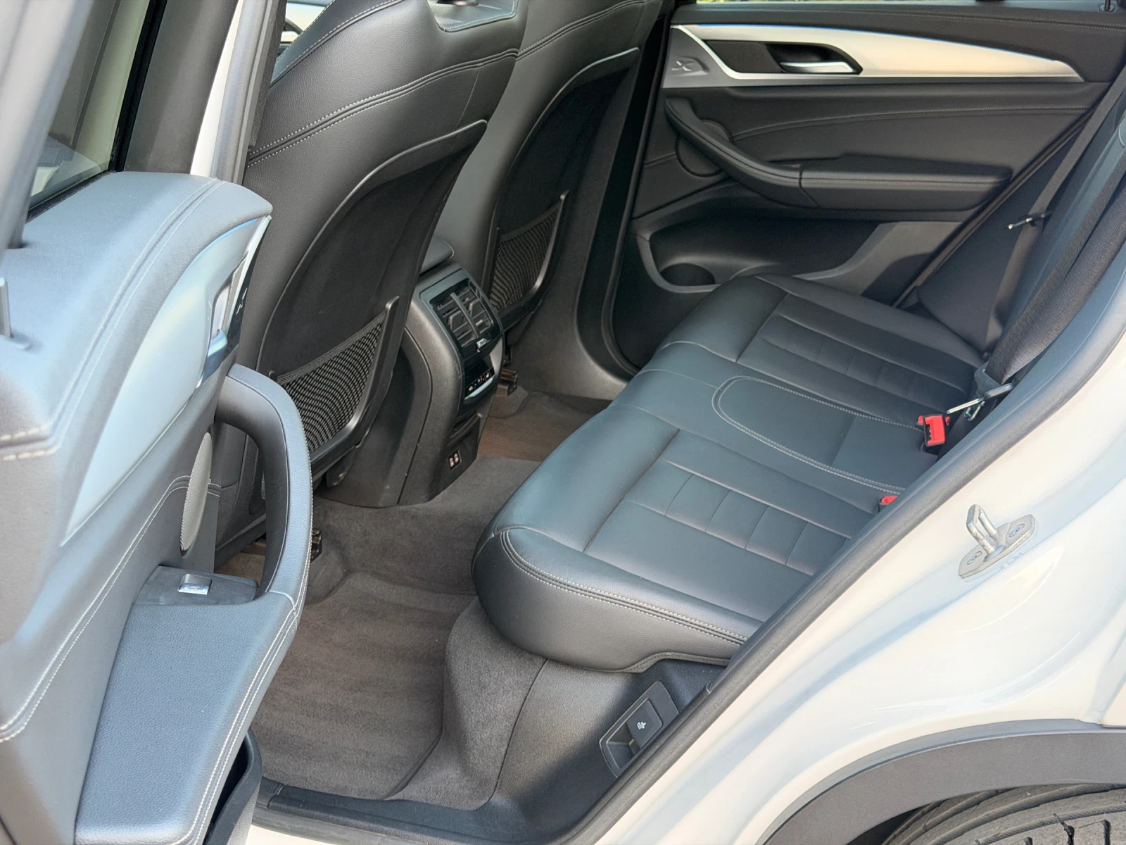 BMW iX3 IMPRESSIVE-FULL-УНИКАЛНА-КАТО НОВА-128Х.КМ-ОТЛИЧНА, снимка 12 - Автомобили и джипове - 55499421