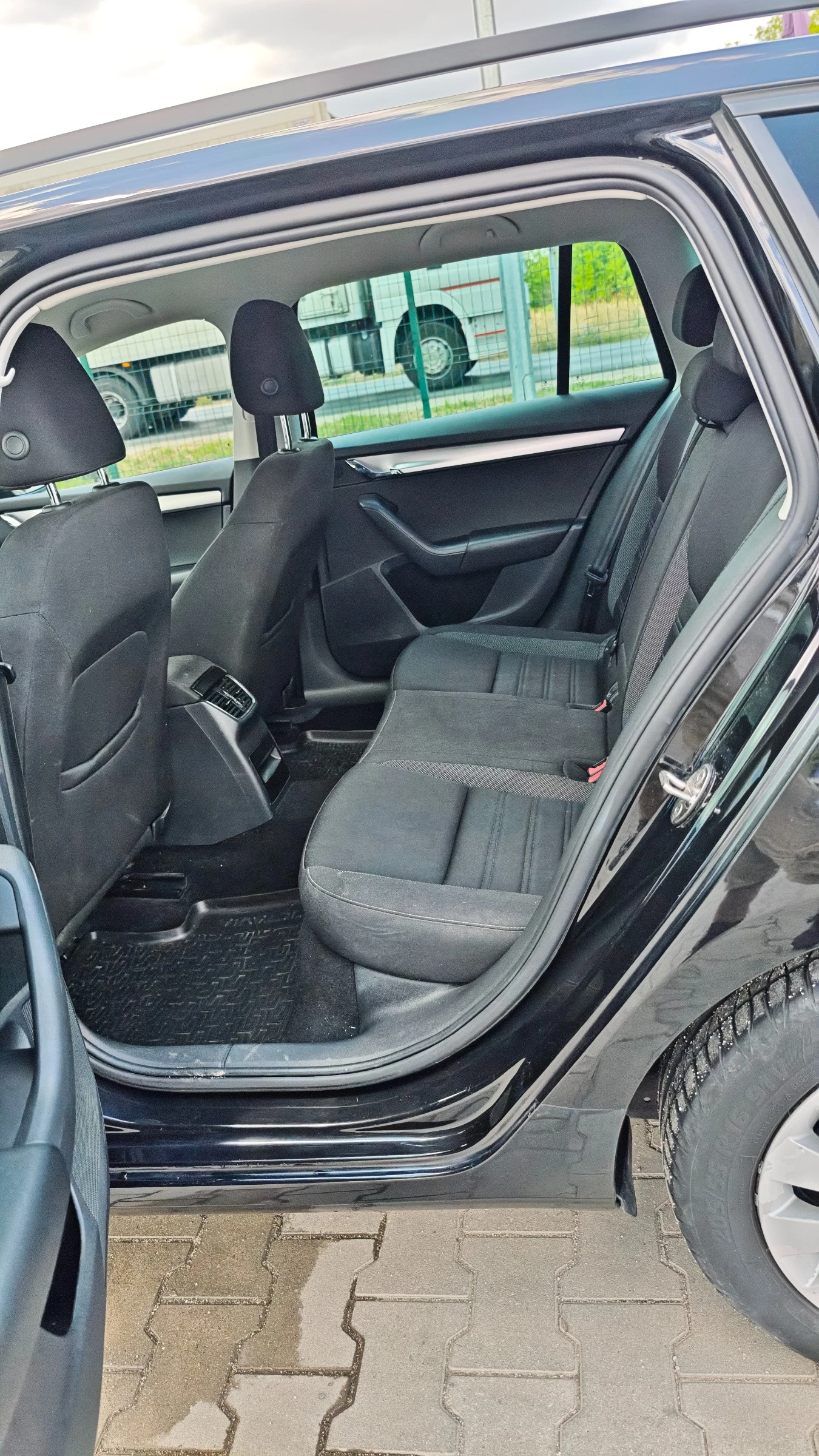 Skoda Octavia, снимка 7 - Автомобили и джипове - 55546618