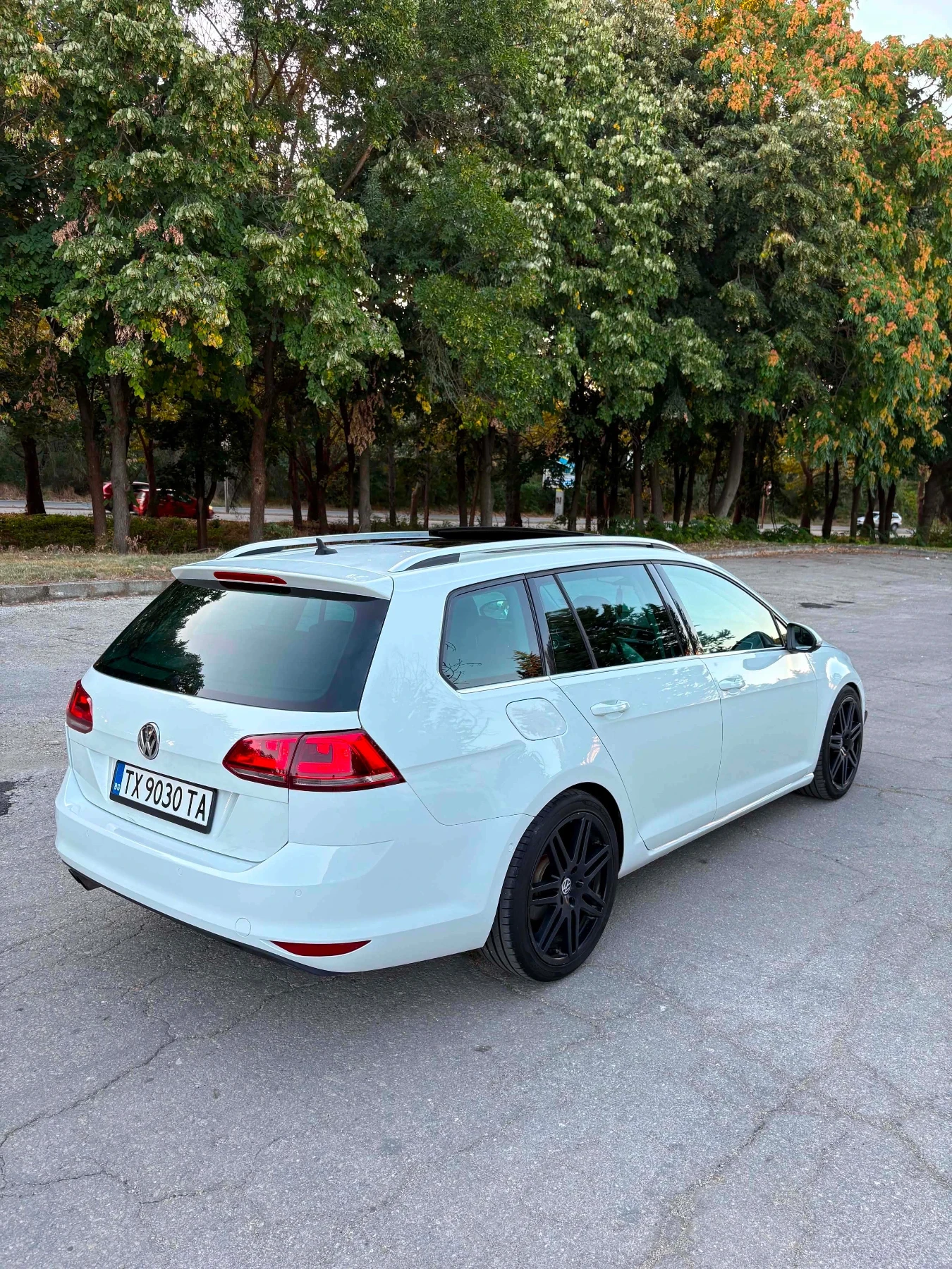 VW Golf, снимка 4 - Автомобили и джипове - 55891279