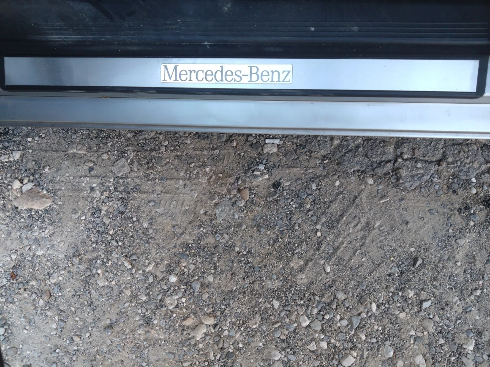 Mercedes-Benz E 270  Elegance, снимка 5 - Автомобили и джипове - 56070109