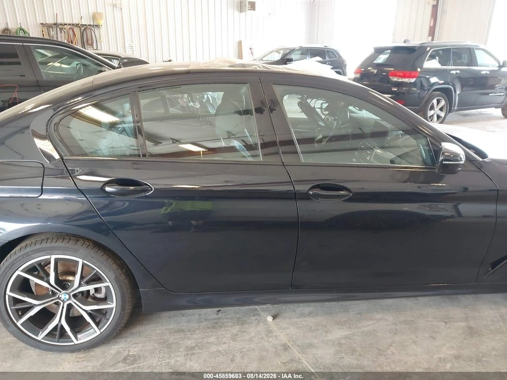 BMW 540 i xDrive | CARFAX | АВТОКРЕДИТ БЕЗ ПЪРВОНАЧАЛНА , снимка 6 - Автомобили и джипове - 56156362