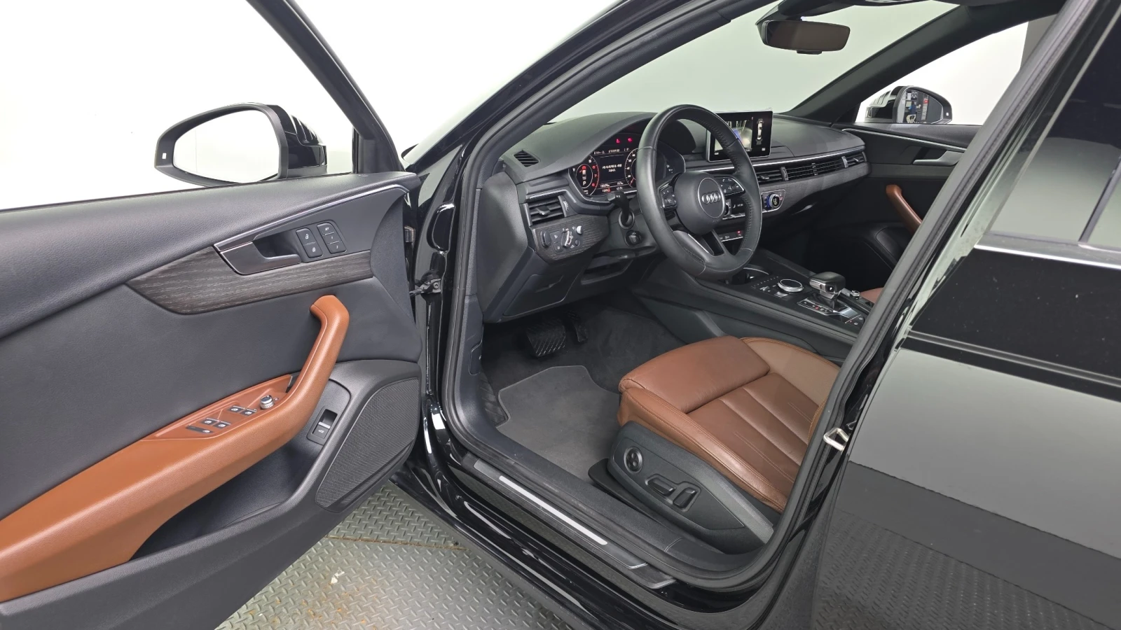 Audi A4 40TFSI* HUD* Подгрев* Камера* Шибидах* , снимка 7 - Автомобили и джипове - 56258010
