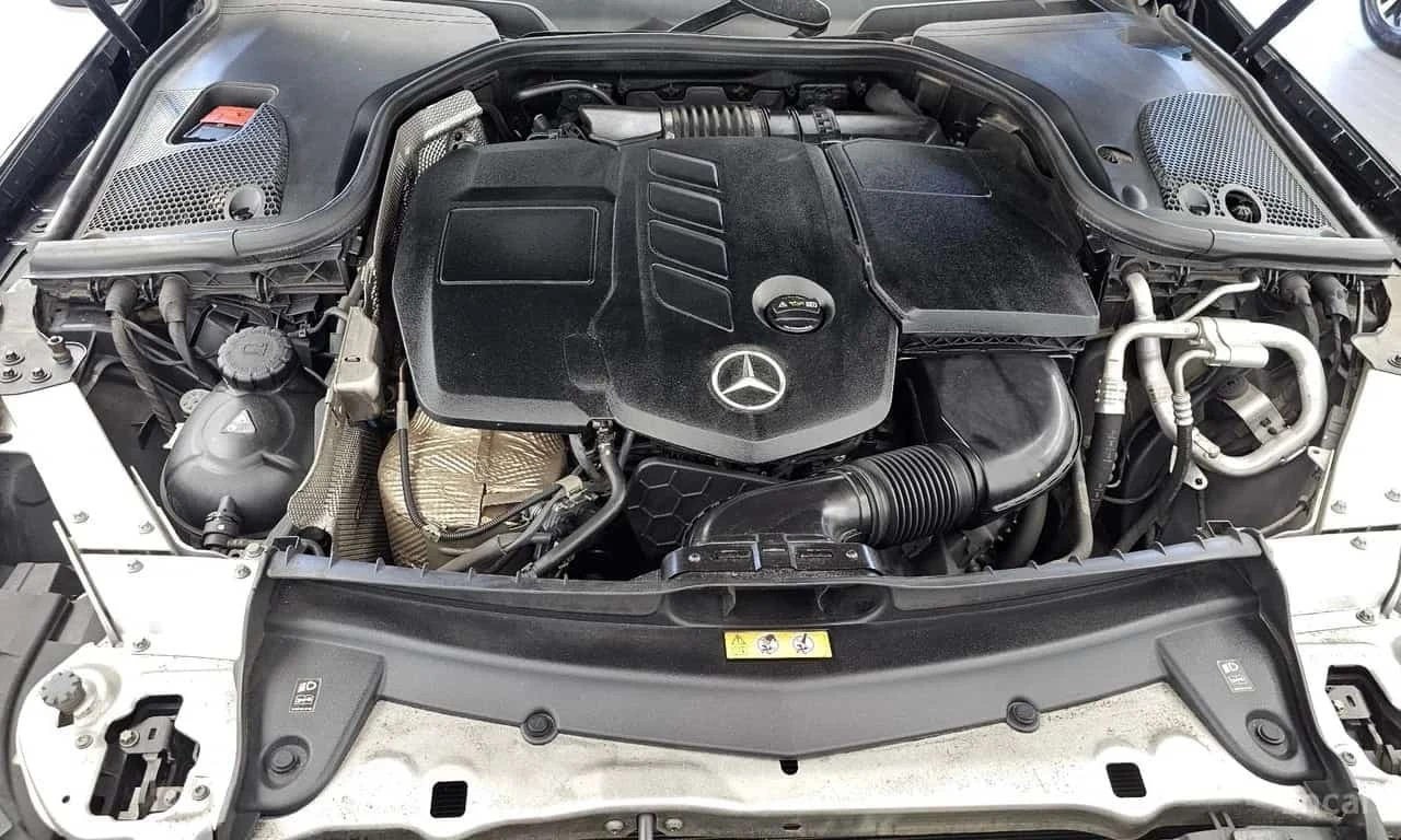 Mercedes-Benz E 220 * E220d 4MATIC Avantgarde * , снимка 17 - Автомобили и джипове - 56317858