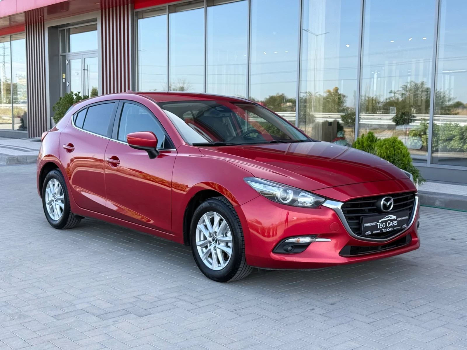 Mazda 3 2.0i SKYACTIV / FACELIFT / AVTOMAT / NAVI | Mobile.bg � ����������� 3