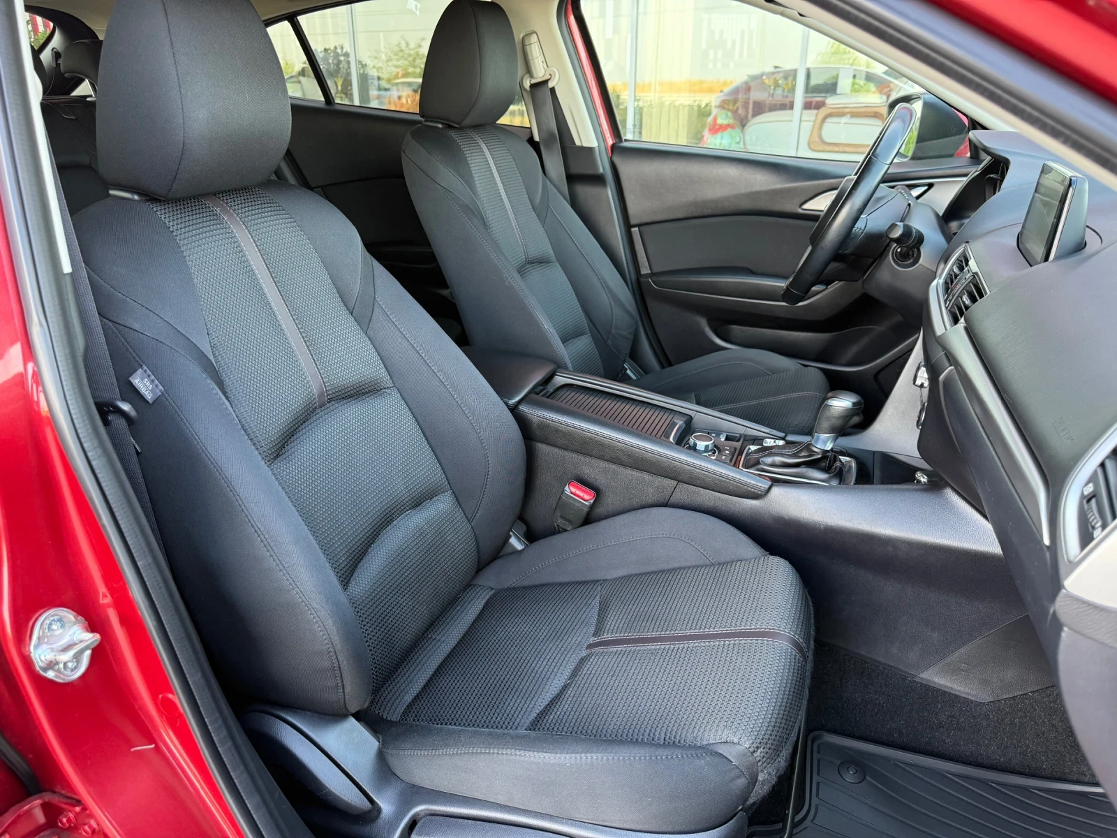 Mazda 3 2.0i SKYACTIV / FACELIFT / AVTOMAT / NAVI | Mobile.bg � ����������� 11
