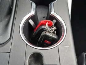 Toyota Highlander Hybrid XLE * 8 Места * Сервизна История * , снимка 9