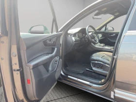 Audi Q7 AWD Komfort 55 TFSI * ПОДГРЕВ * КАМЕРА * ПАНО * 7 , снимка 12