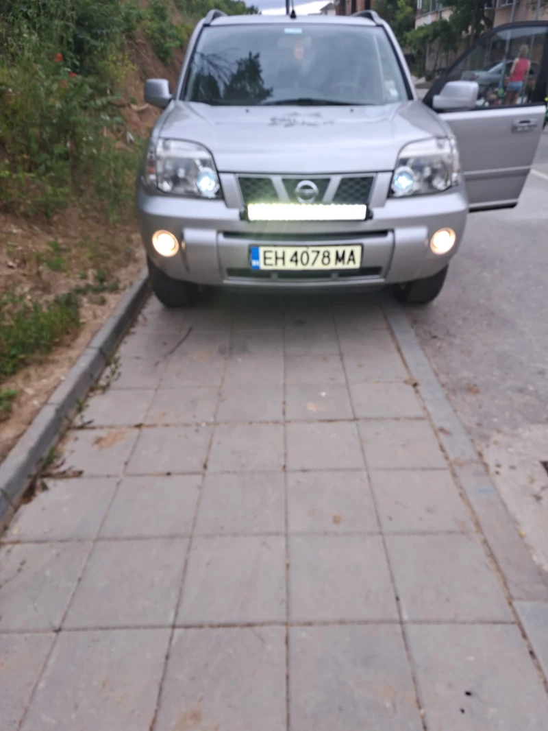 Nissan X-trail, снимка 1 - Автомобили и джипове - 47766217