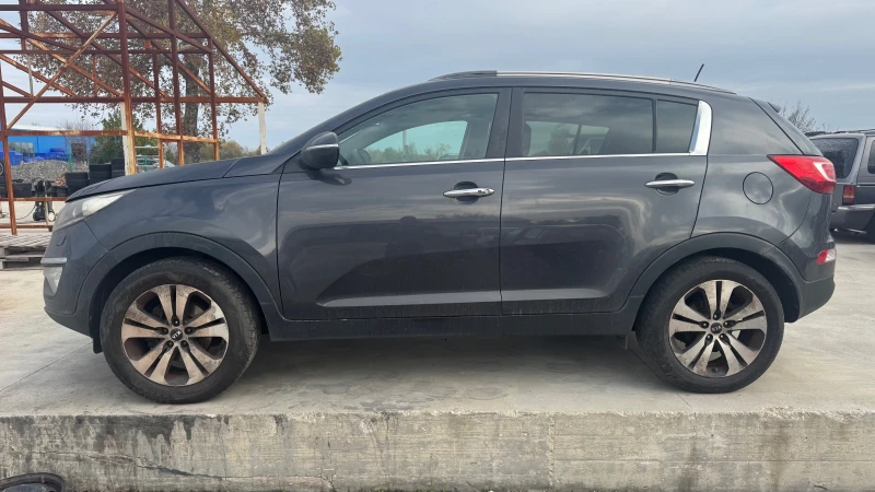 Kia Sportage 1.7CRDi-LED, КОЖА, КАМЕРА, снимка 4 - Автомобили и джипове - 52325037