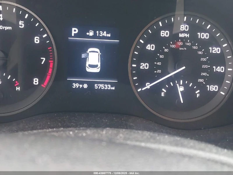 Hyundai Tucson 2.4L I-4 DI, DOHC, VVT, 181HP All Wheel Drive, снимка 7 - Автомобили и джипове - 52915360